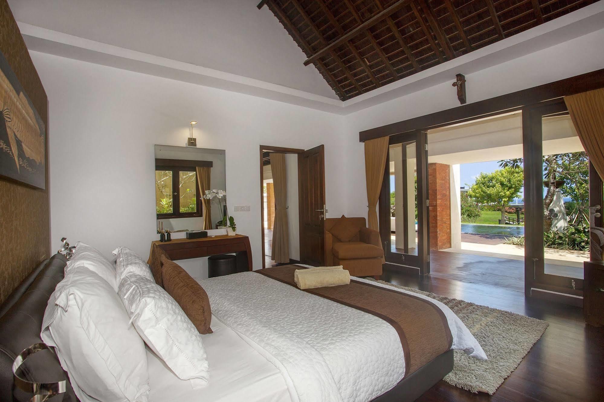 The Sanctus Villa Uluwatu Екстериор снимка